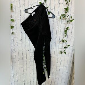 LOFT CORDUROY BLACK JEANS CURVY STRAIGHT LEG SIZE 29/8‎
